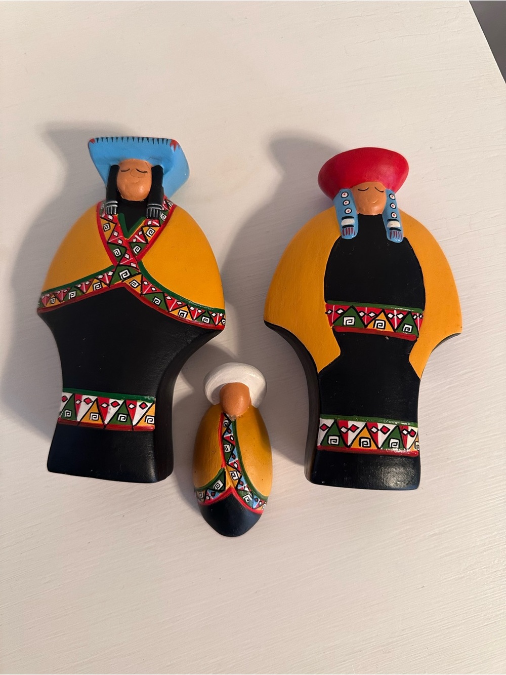 Hand-Painted Yellow and Black Folk Art Wall Decor Set